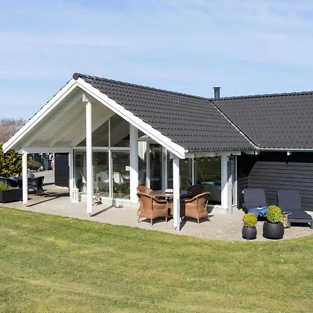 Holiday home Beautiful In With Wifi